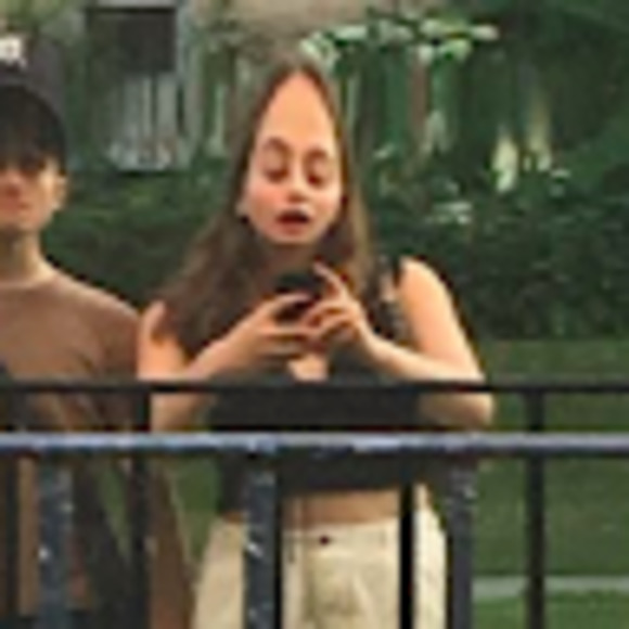 Meet your Posher, Zoë - Picture 1 of 1